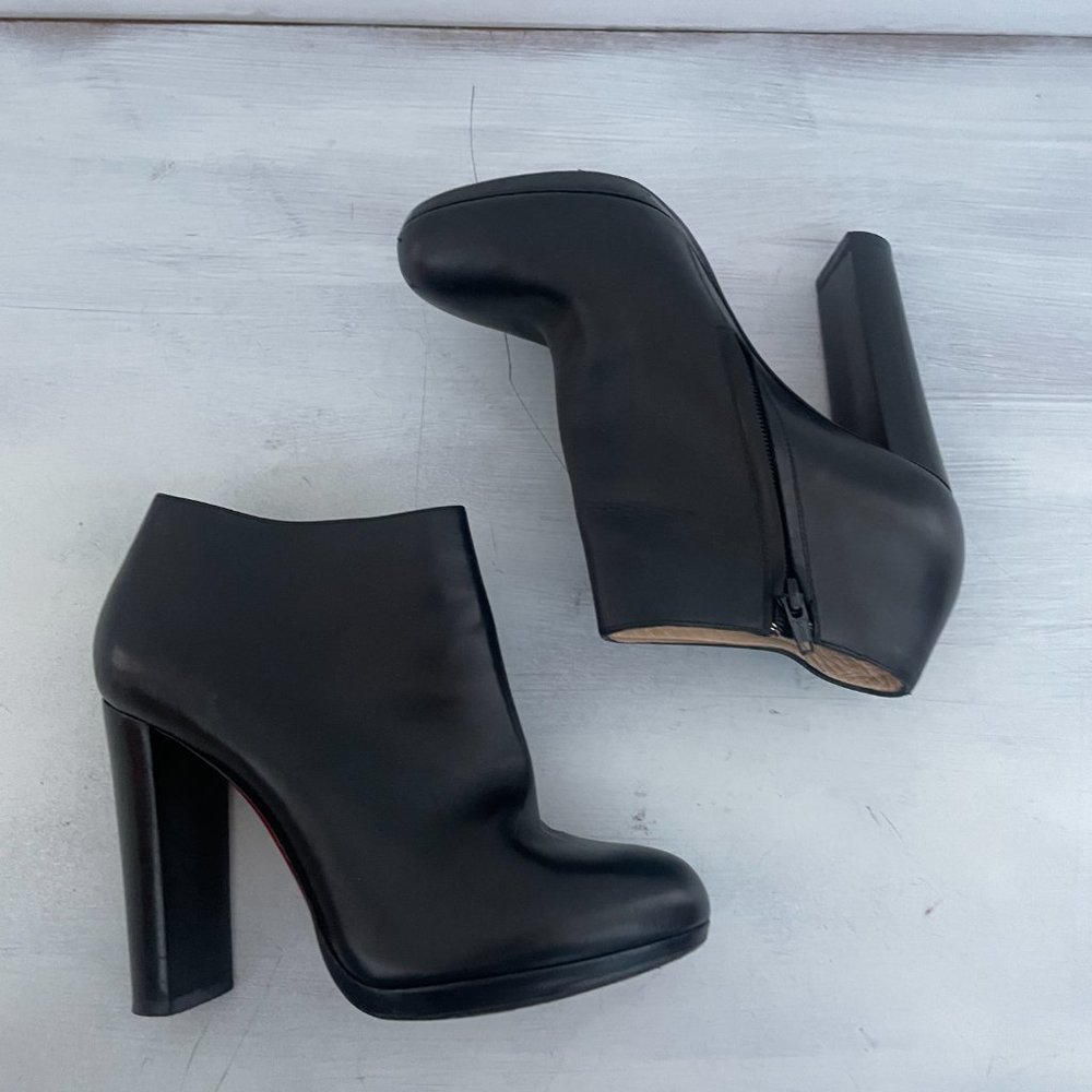 ❌SOLD❌Christian Louboutin Black Leather Booties Chunky Block High Heels Ankle - Picture 2 of 9
